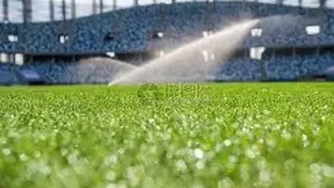 梅西达成700球里程碑，C罗神助攻尤文豪取六连胜